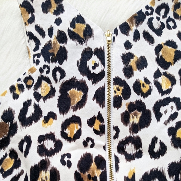 Line & Dot x Revolve Cyber Leopard Print Crop Top - Picture 6 of 14